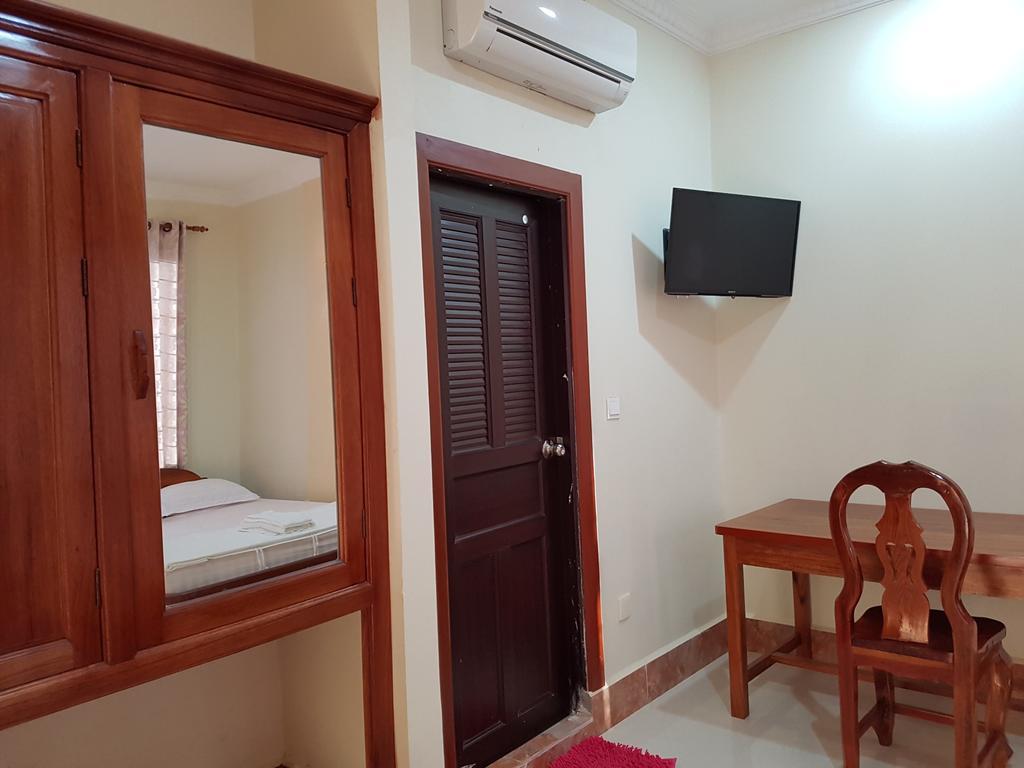 Samnop Samnang Guesthouse Kampot Exterior photo